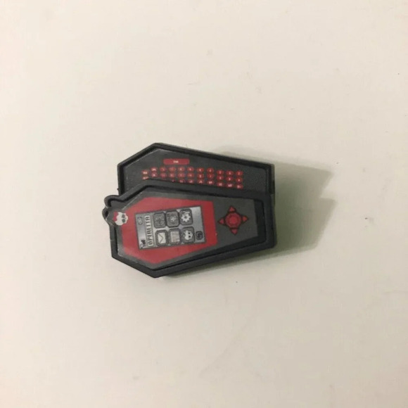 Monster High Doll Operetta Dot Dead Gorgeous Red Compact with Brush iCoffin Cell - Picture 15 of 15